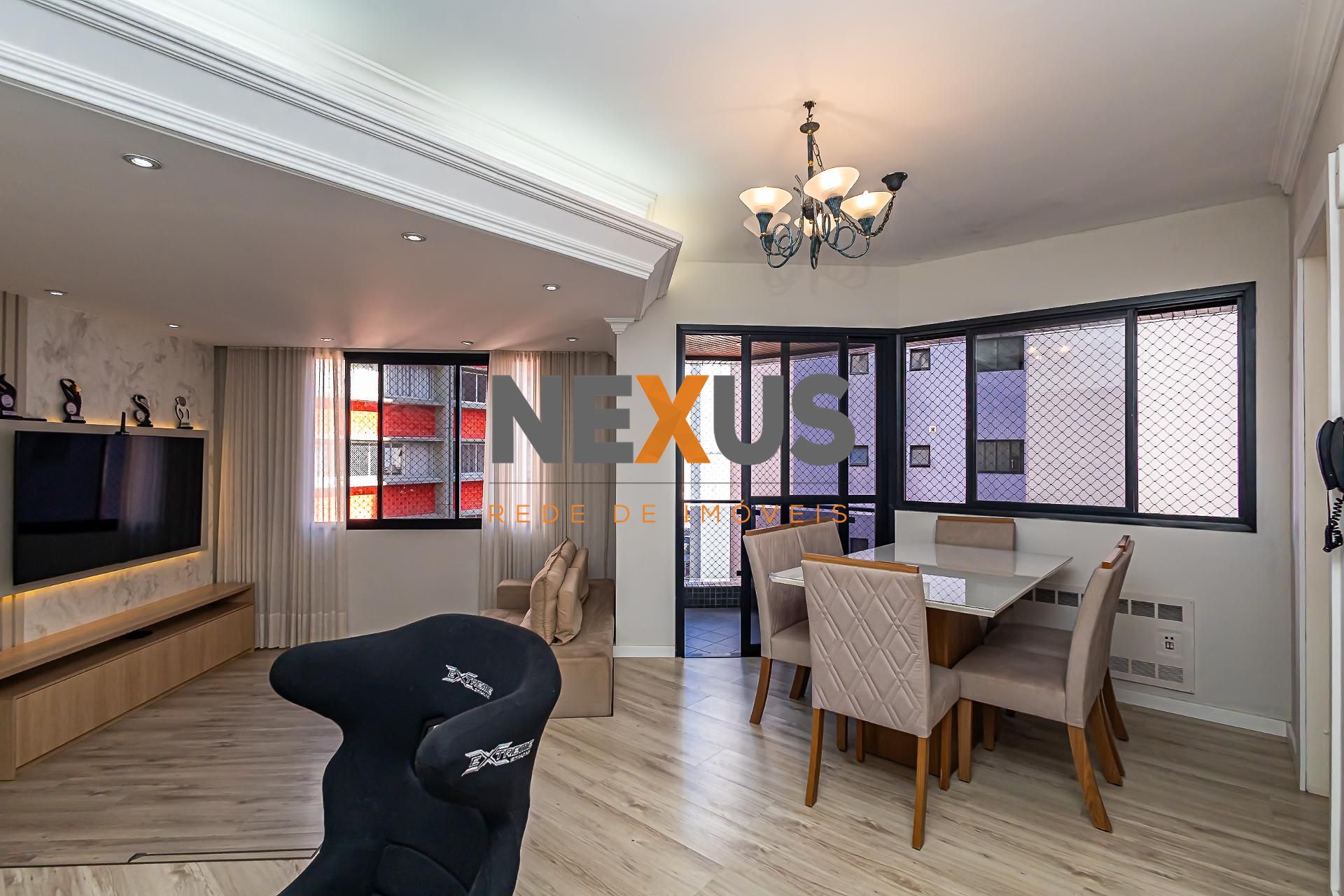 Apartamento com 2 dormitórios mobiliado, proximo da praça do J...