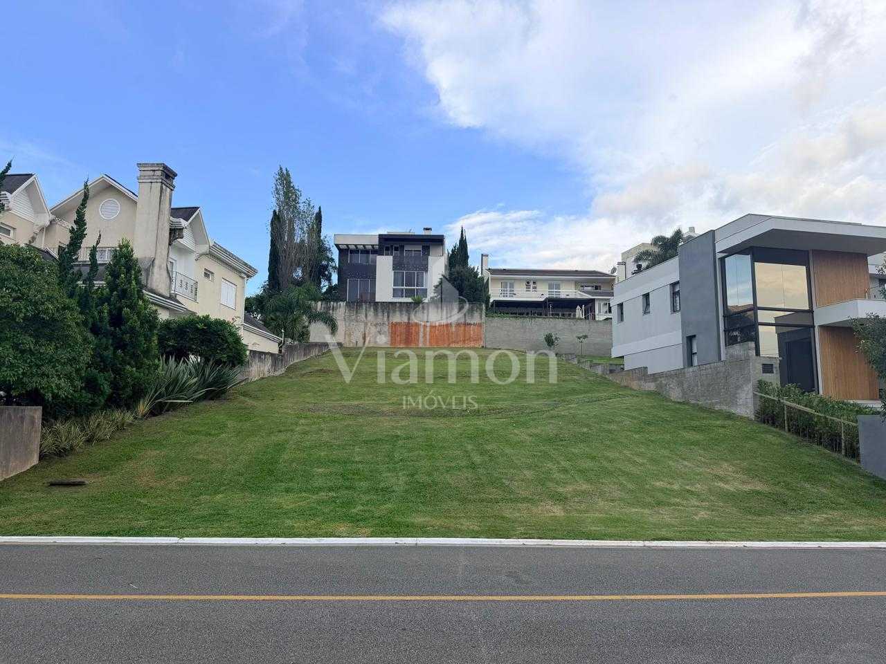Terreno à venda 745m², Alphaville Graciosa, PINHAIS - PR