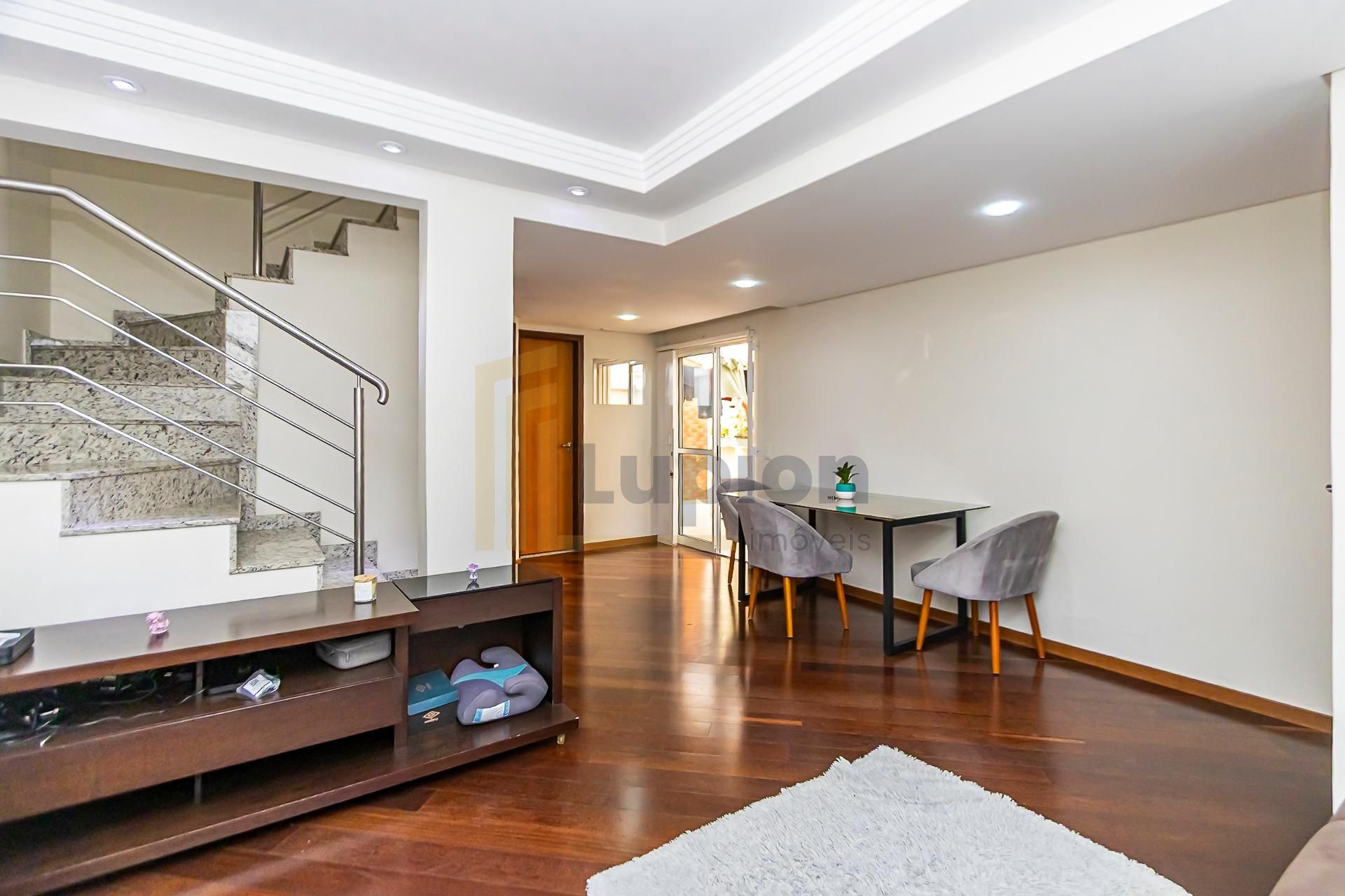Sobrado à venda, Boqueirão, ao lado do quartel - CURITIBA - PR