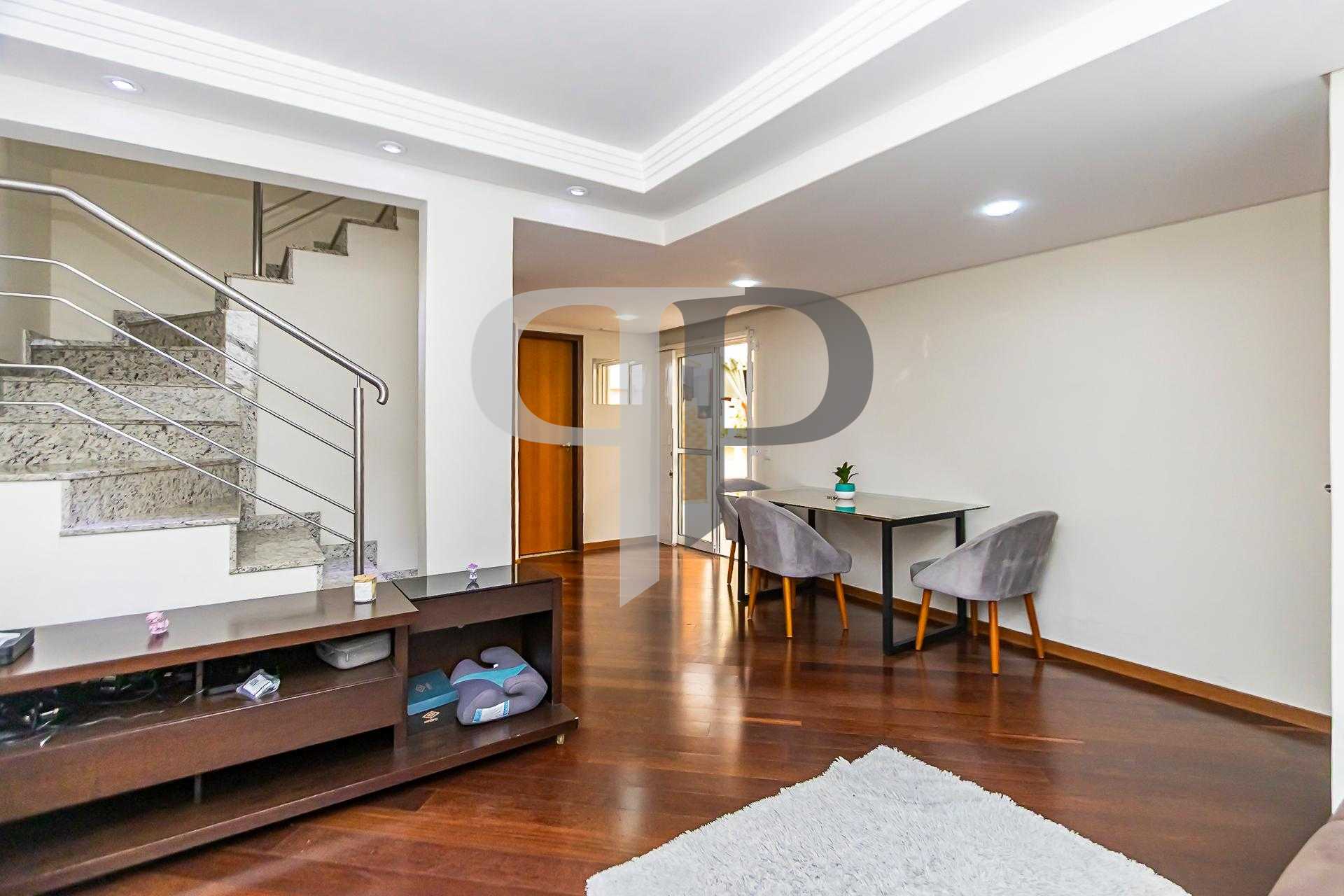 Sobrado à venda, Boqueirão, ao lado do quartel - CURITIBA - PR