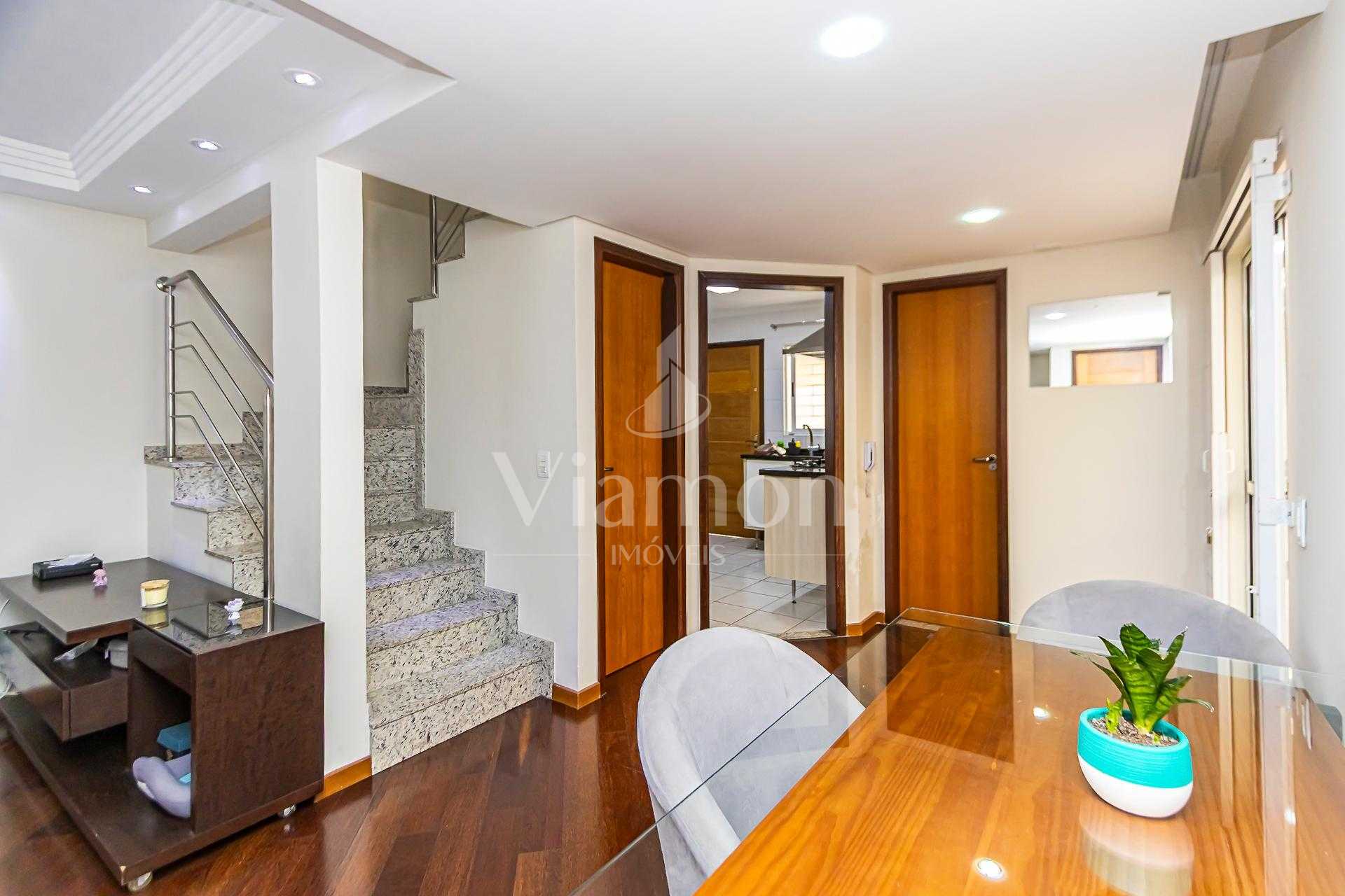 Sobrado à venda, Boqueirão, ao lado do quartel - CURITIBA - PR