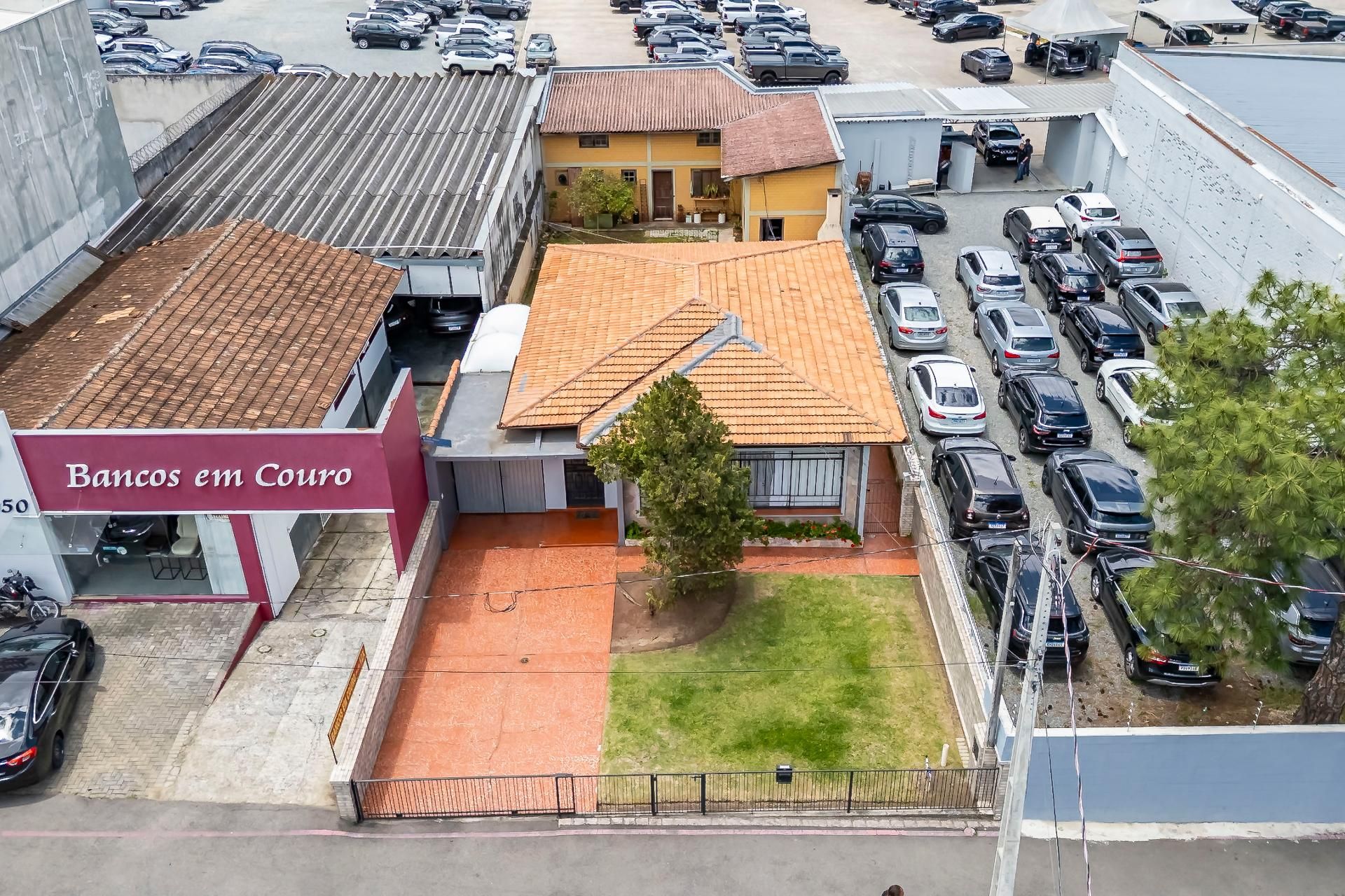 Excelente Terreno ZR4 448m2 no Batel. Matricula Averbada.