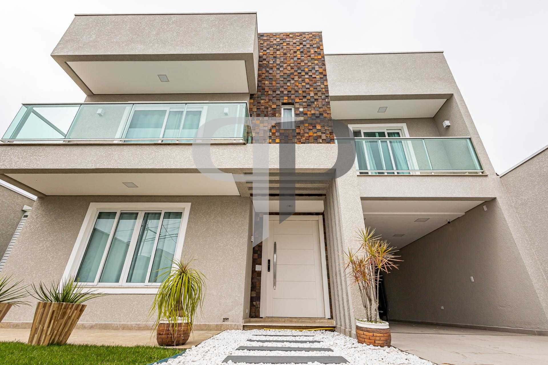 Casa Tecnológica com 5dorm e piscina  à venda no Alto Tarumã, ...