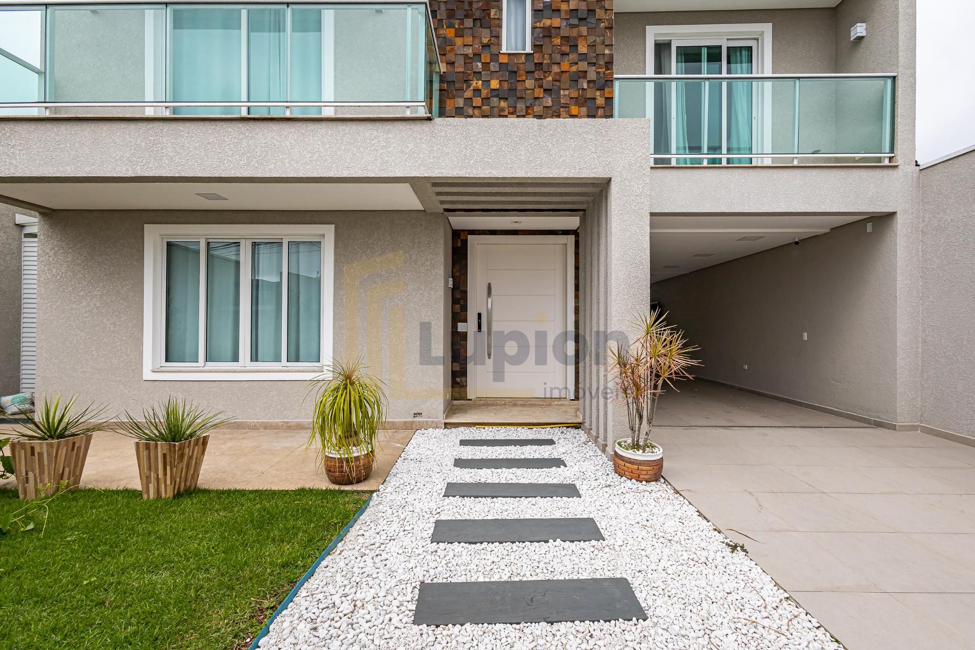 Casa Tecnológica com 5dorm e piscina  à venda no Alto Tarumã, ...