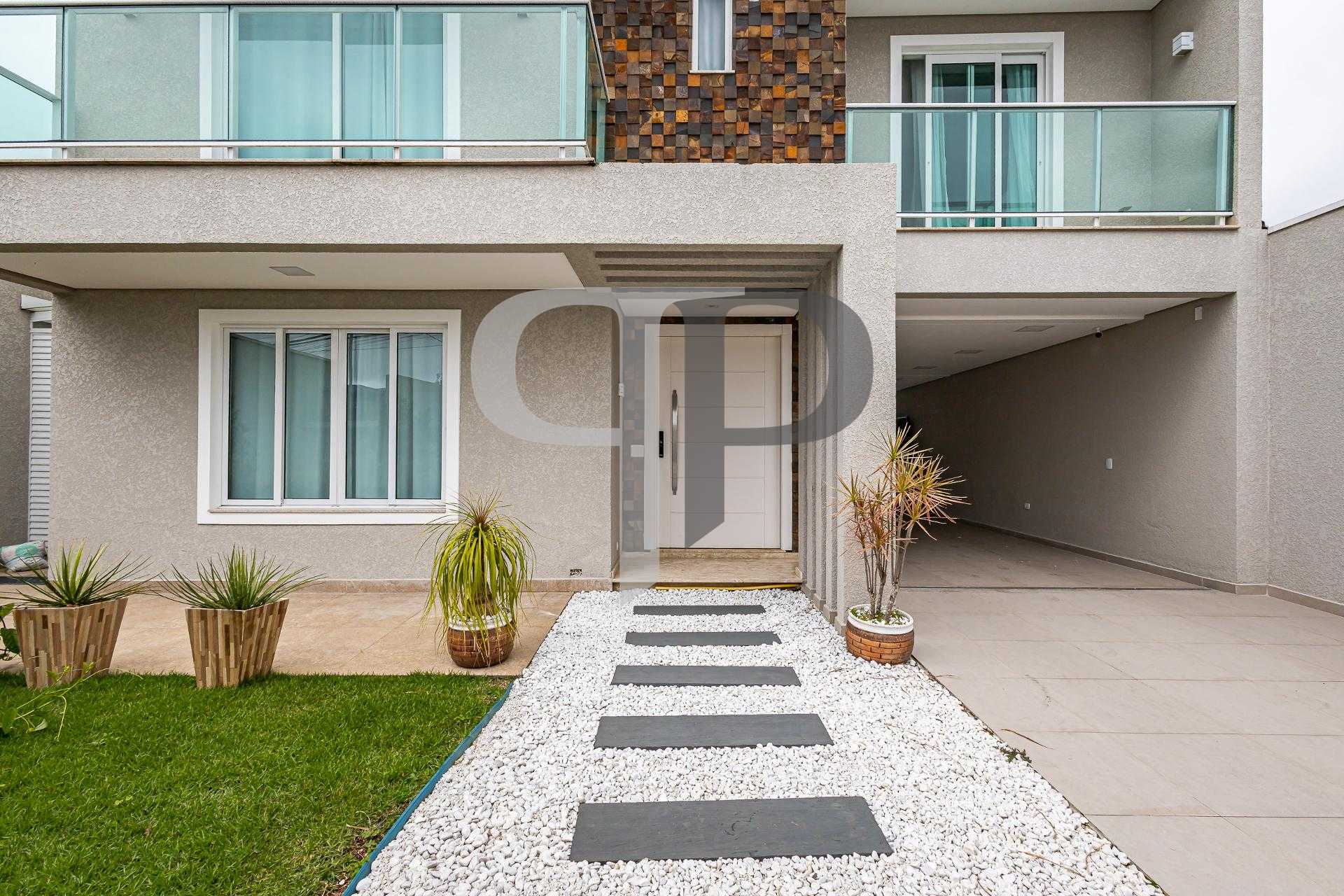 Casa Tecnológica com 5dorm e piscina  à venda no Alto Tarumã, ...