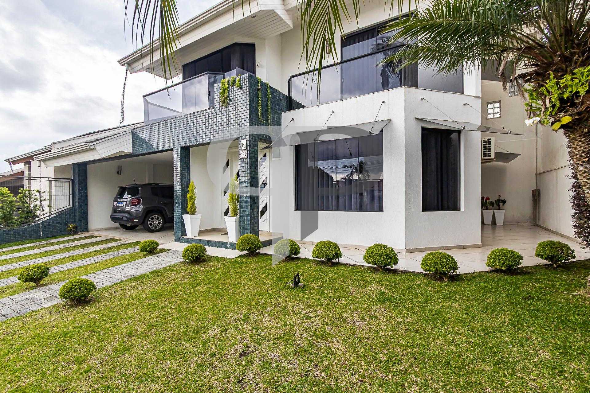 Linda Casa no Residencial Mirante da Serra Bairro Uberaba em C...