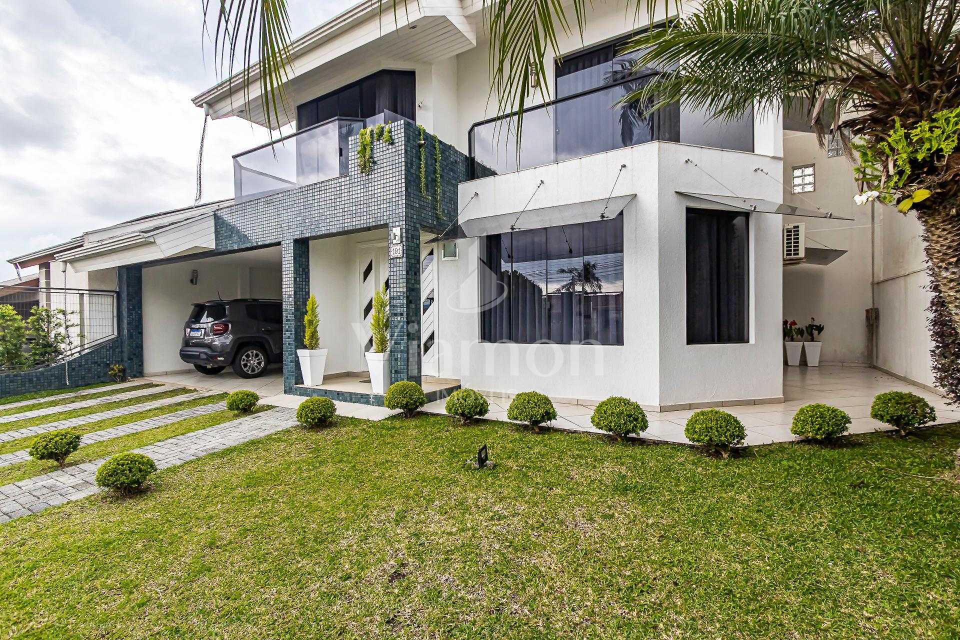 Linda Casa no Residencial Mirante da Serra Bairro Uberaba em C...