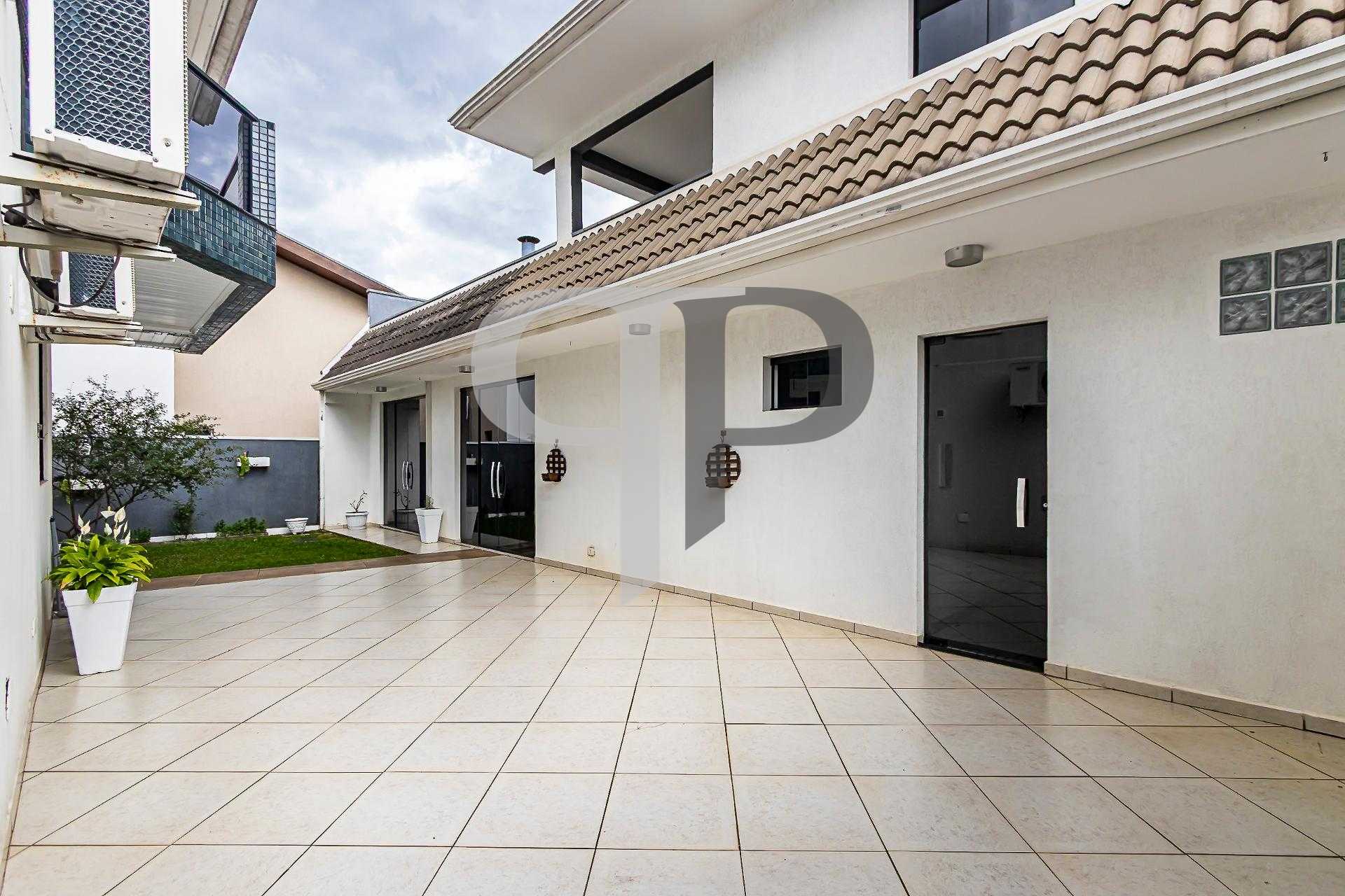 Linda Casa no Residencial Mirante da Serra Bairro Uberaba em C...