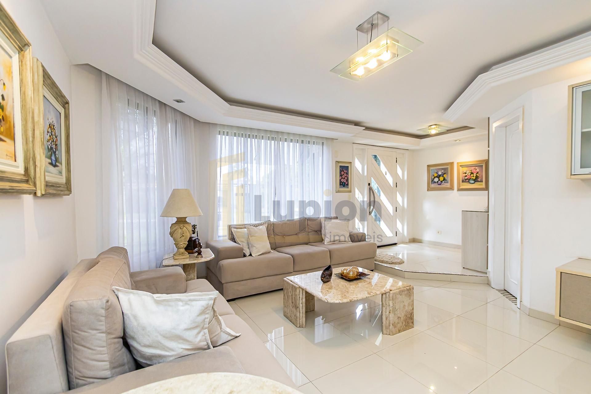 Linda Casa no Residencial Mirante da Serra Bairro Uberaba em C...