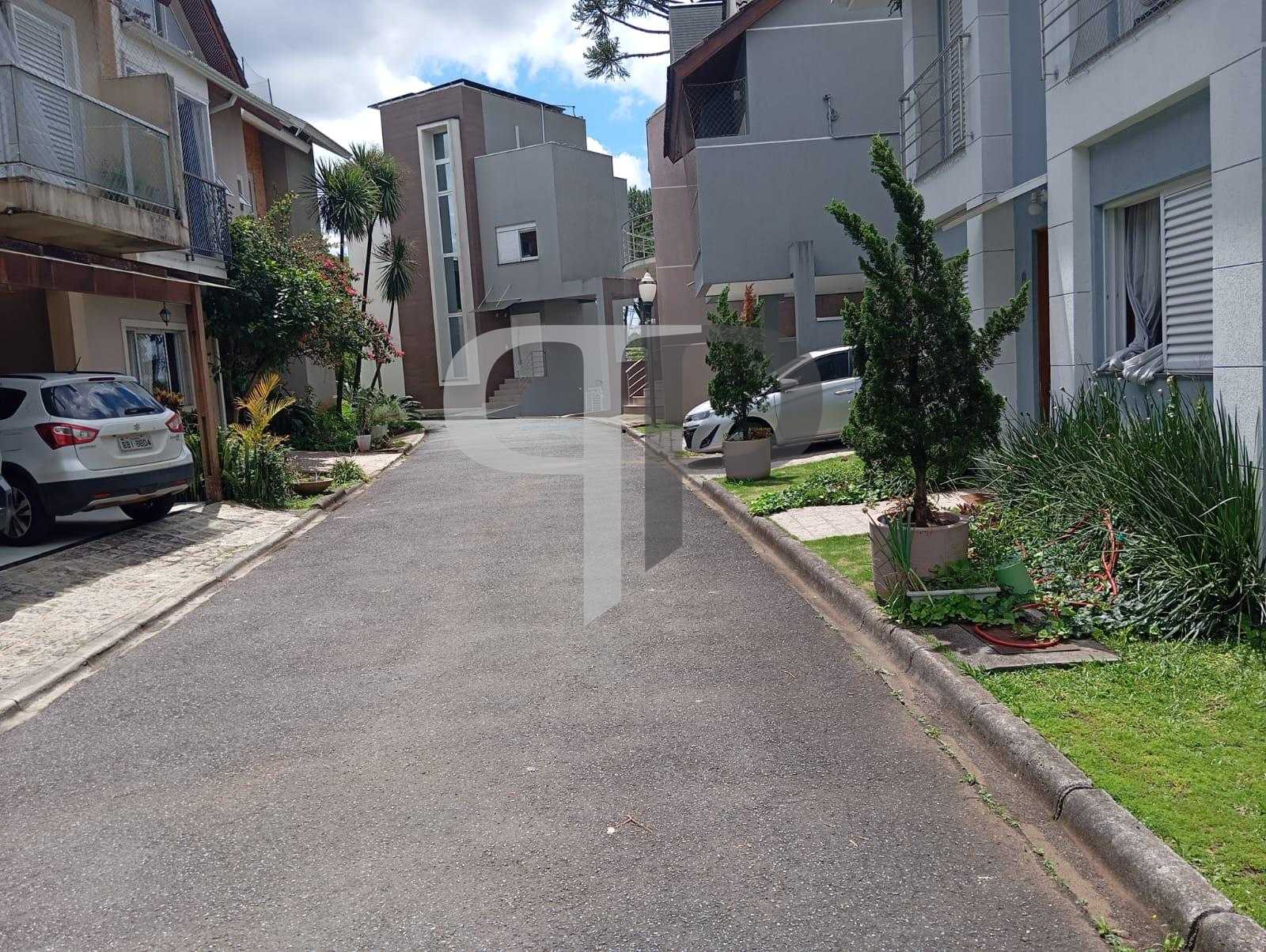 Terreno à venda em condomínio fechado no Cabral em Curitiba - Pr