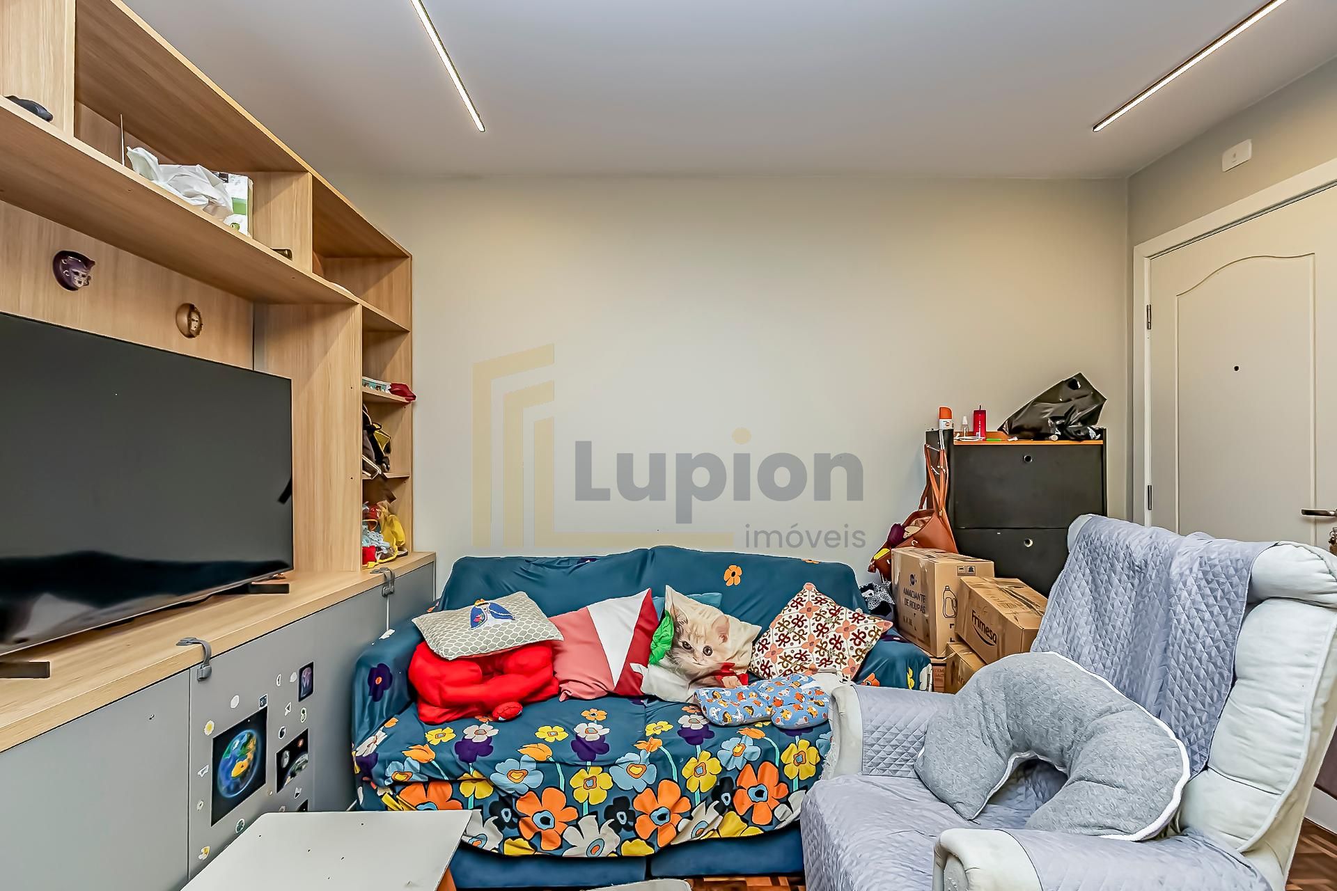 Apartamento semi mobilhado à venda, UBERABA, CURITIBA - PR