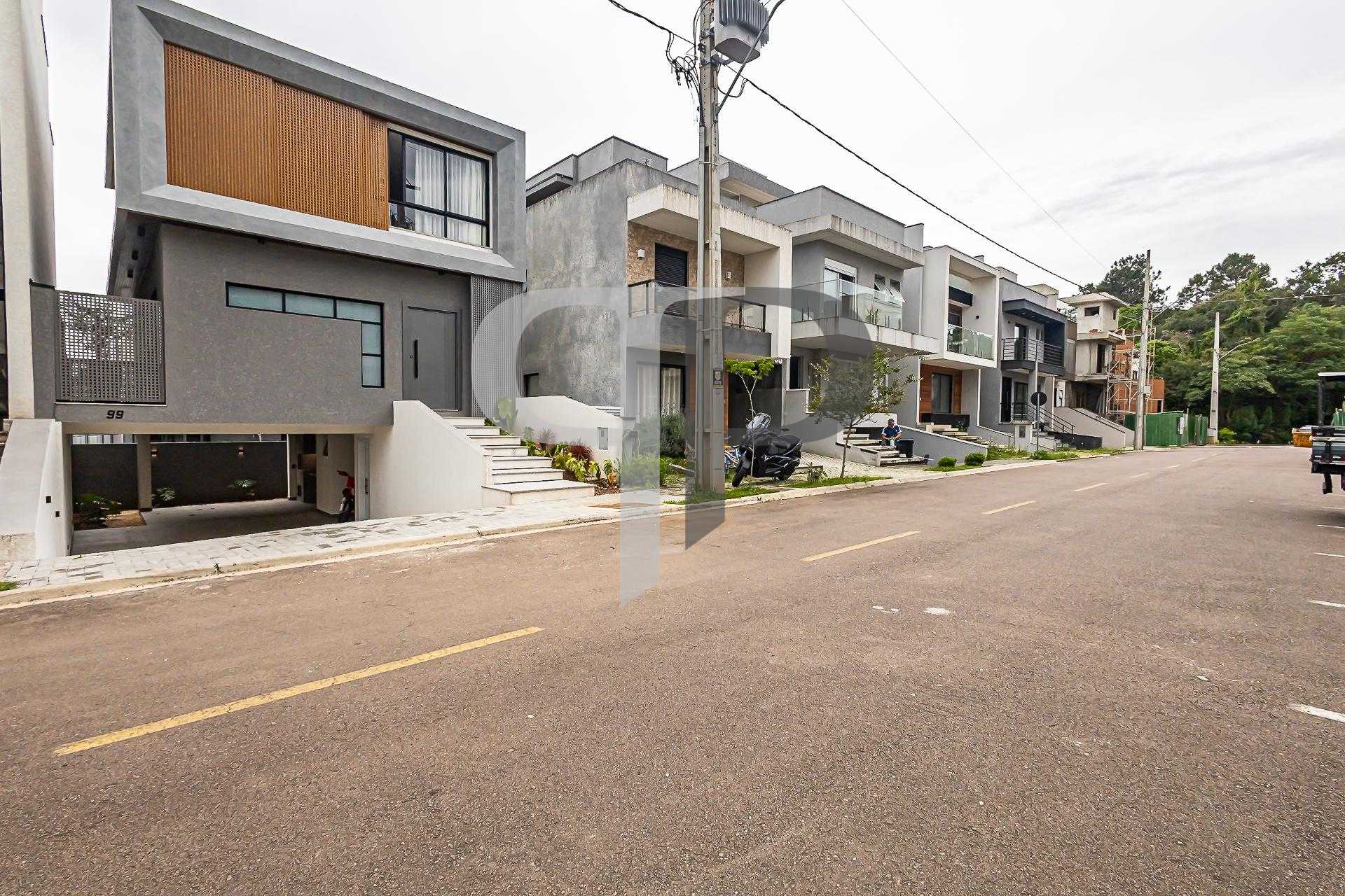Casa com 3 dormitórios com 185 m², Condominio Clube no santa c...