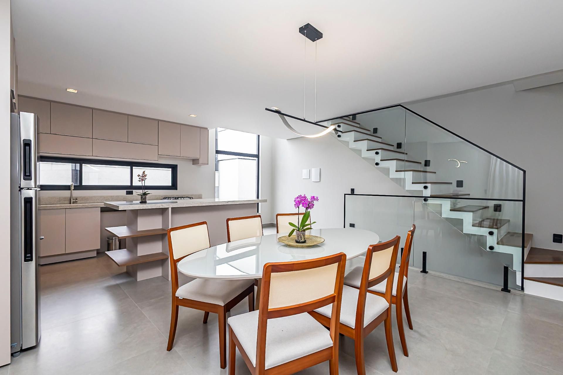 Casa com 3 dormitórios com 185 m², Condominio Clube no santa c...
