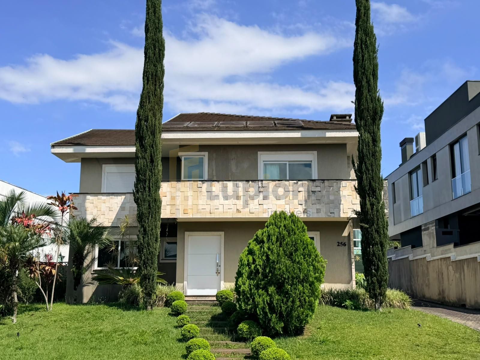 Casa de 267m2 com amplo jardim à venda, Alphaville Graciosa, P...
