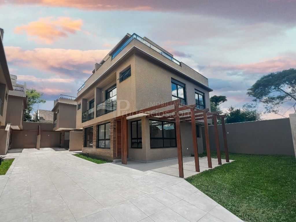 Sobrado em condominio com 3Q, 140 m  R  839.000,00 - Bacacheri...