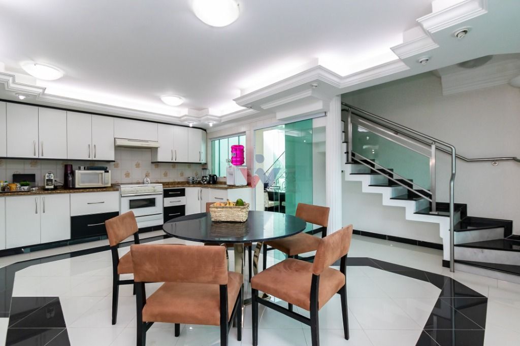 Casa com 5 dormitórios à venda,500.00 m , bairro alto, CURITIB...