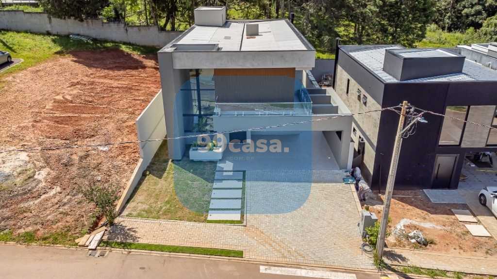 Linda casa no melhor condomínio de Campo Largo 4 dormitórios, ...