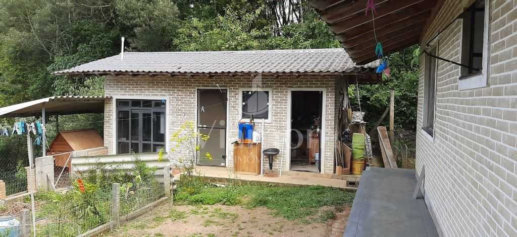 Chácara com 4 dormitórios à venda, 33000 m² por R$ 1.490.000,0...