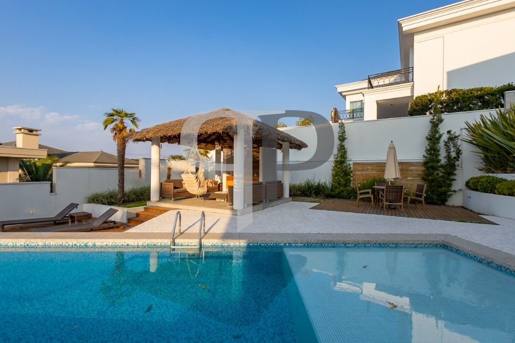 Casa com 4 dormitórios à venda, 545 m2 por R$ 6.900.000,00 - A...