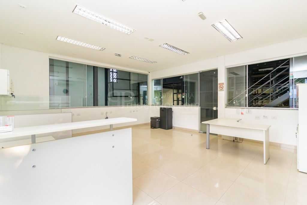 Prédio, barrcão à venda, com 530 m2 costruídos com 2 terrenos,...