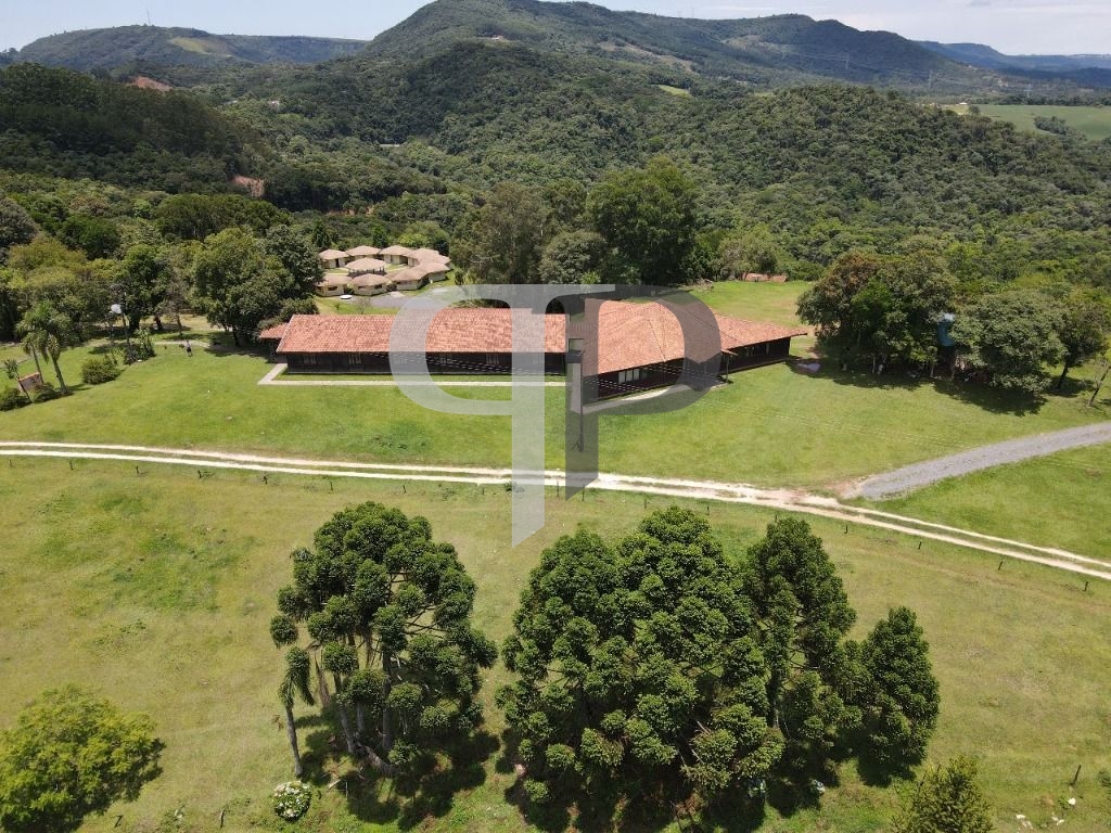 ChÃ¡cara com estrutura completa, 200.000 mÂ², proximo ao Outle...