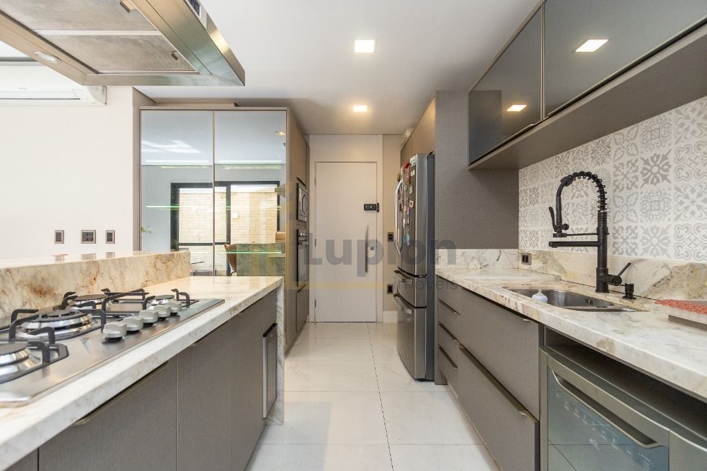 Casa em condominio prox Barigui , 266 m  por R  1.899.000,00  ...