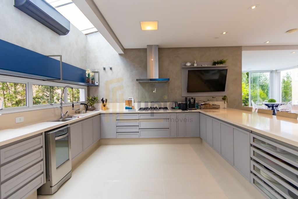 Casa mobiliada com 5 dormitórios à venda no Alphaville Gracios...