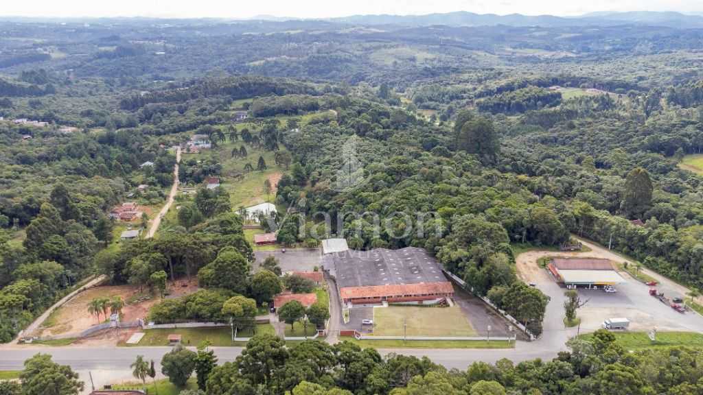 Área industrial em Colomb com 41.000 m² com 3 barracões sendo ...