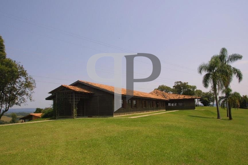 ChÃ¡cara com estrutura completa, 200.000 mÂ², proximo ao Outle...