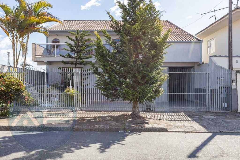 Sobrado com 5 dormitórios à venda,363.00 m , SAO JOSE DOS PINH...