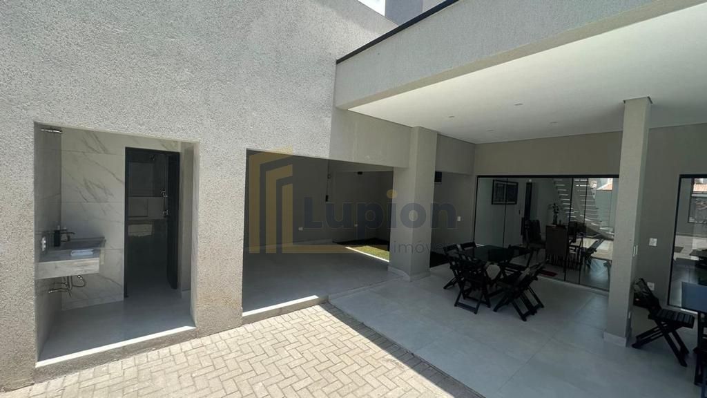 Casa com 4 dormitórios à venda, 273 m  por R  1.499.000,00 - M...
