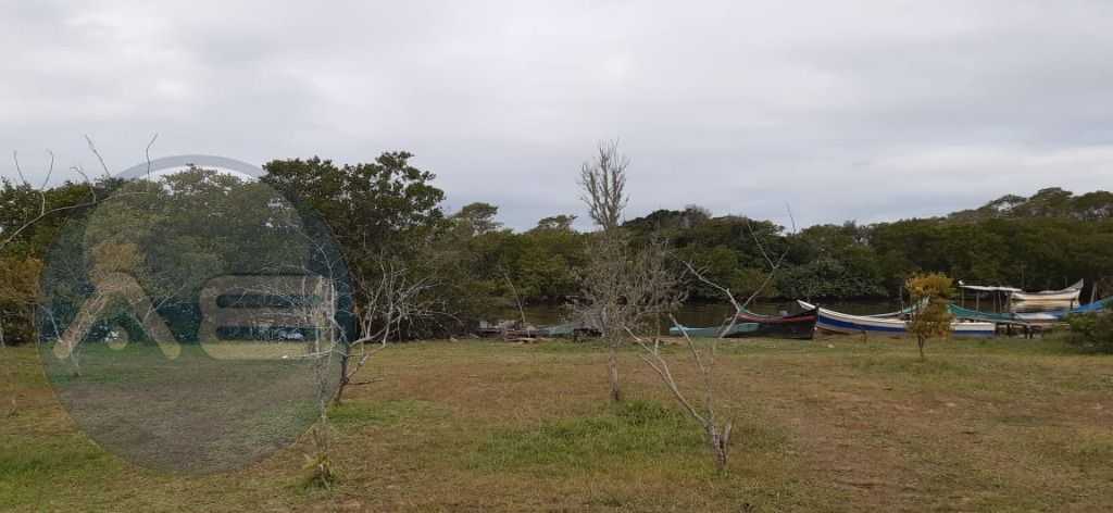 Terreno à venda, 4000 m² por R$ 2.800.000,00 - Barra do Itapoc...