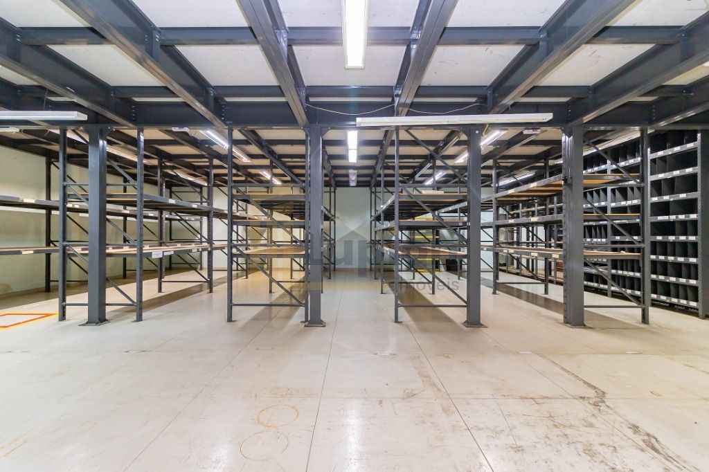 Prédio, barrcão à venda, com 530 m2 costruídos com 2 terrenos,...