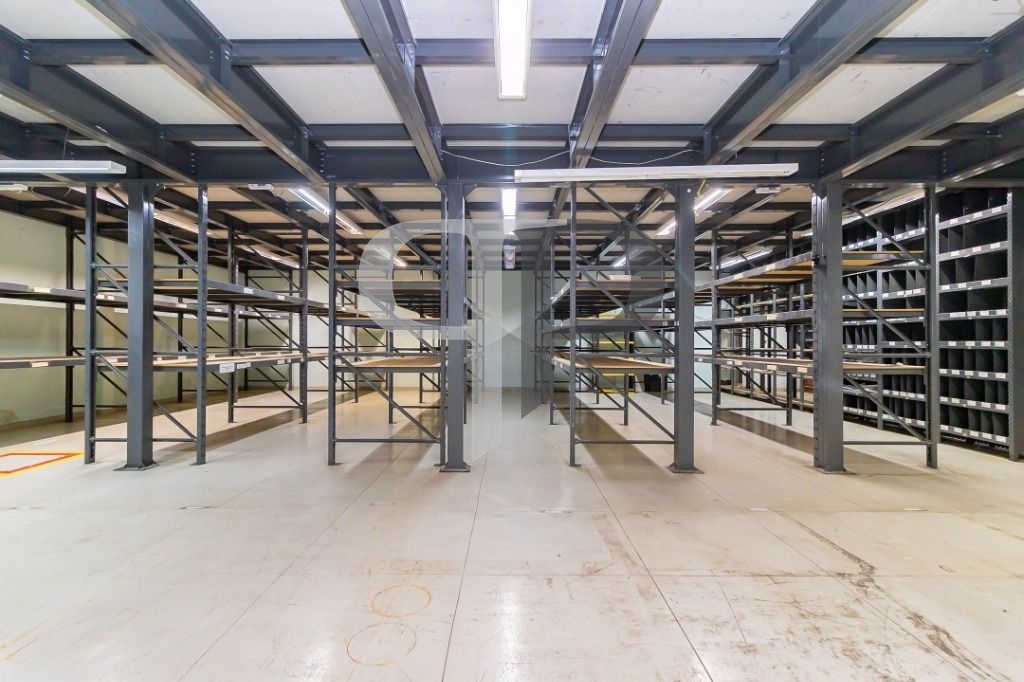 Prédio, barrcão à venda, com 530 m2 costruídos com 2 terrenos,...