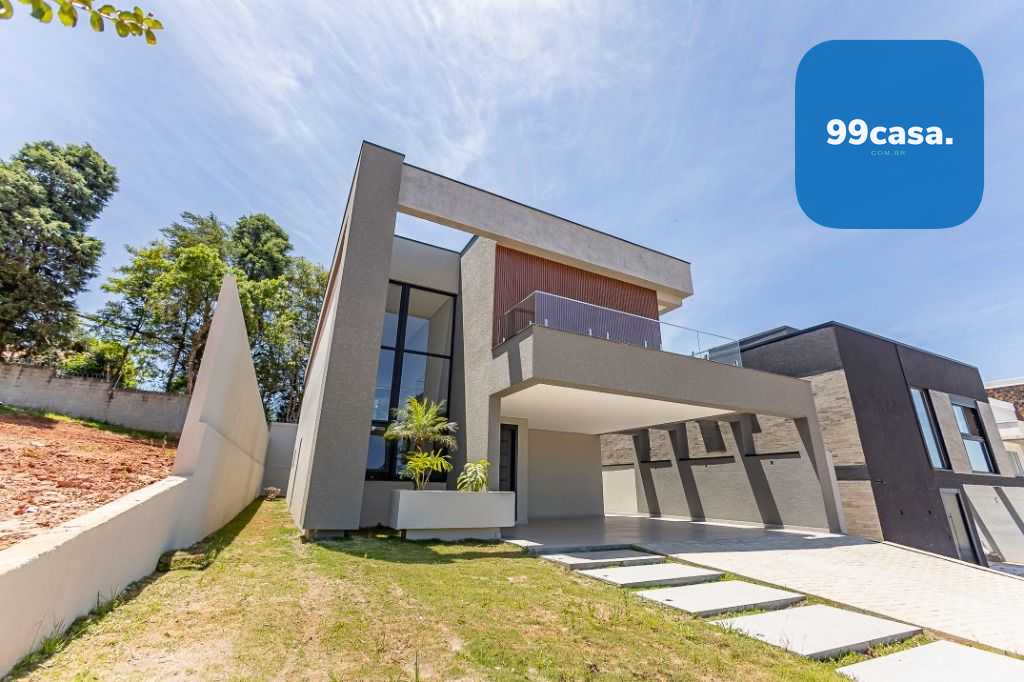 Linda casa no melhor condomínio de Campo Largo 4 dormitórios, ...