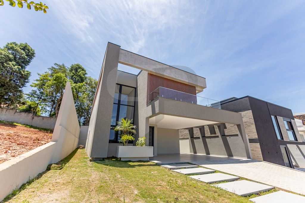 Linda casa no melhor condomínio de Campo Largo 4 dormitórios, ...