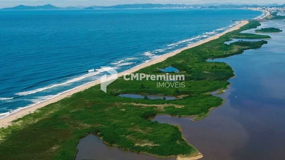 Terreno à venda, 4000 m² por R$ 2.800.000,00 - Barra do Itapoc...