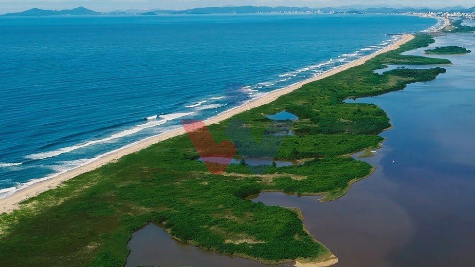 Terreno à venda, 4000 m² por R$ 2.800.000,00 - Barra do Itapoc...