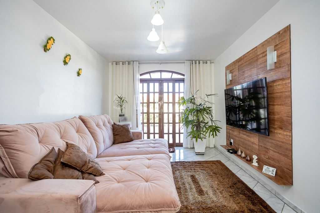 Sobrado com 5 dormitórios à venda,363.00 m , SAO JOSE DOS PINH...