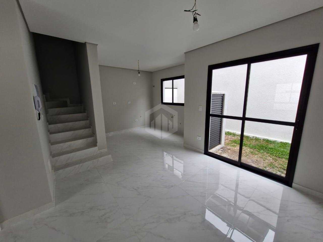 Sobrado à venda - Triplex 127m  - R  699.000,00 - Uberaba, CUR...