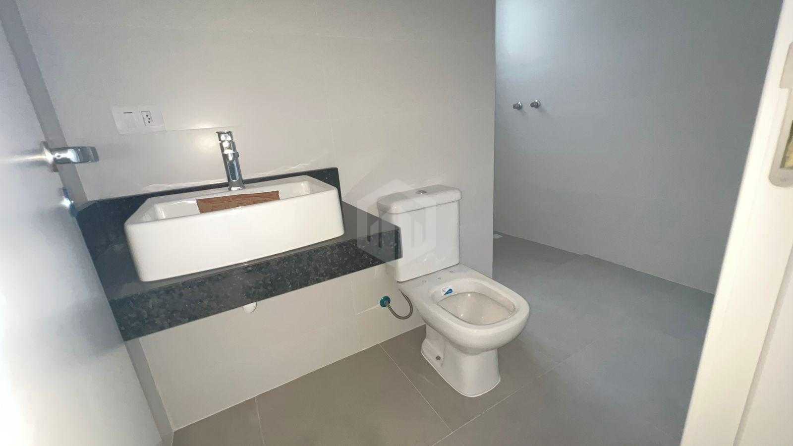 Sobrado à venda - Triplex 120m  - R  699.000,00 -  Xaxim, CURI...