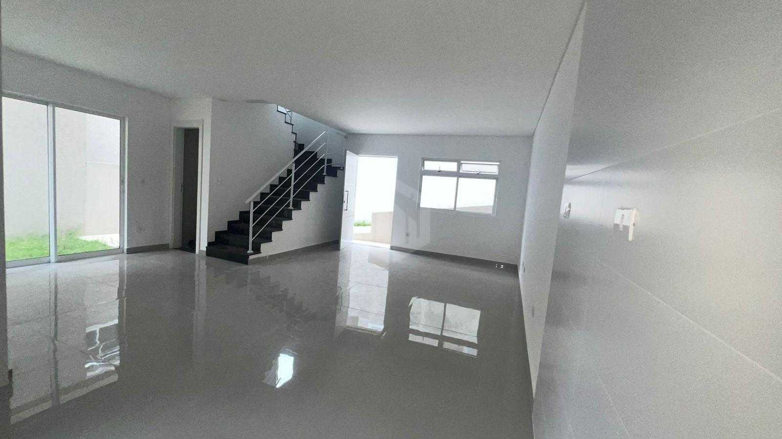 Sobrado à venda - Triplex 120m  - R  699.000,00 -  Xaxim, CURI...