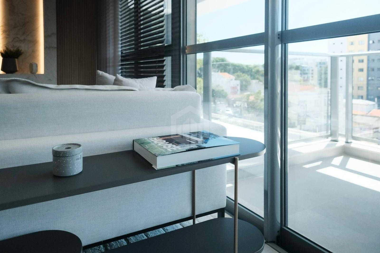 Apartamento com 3 dormitórios à venda  - 114m  - R  1.748.374,...