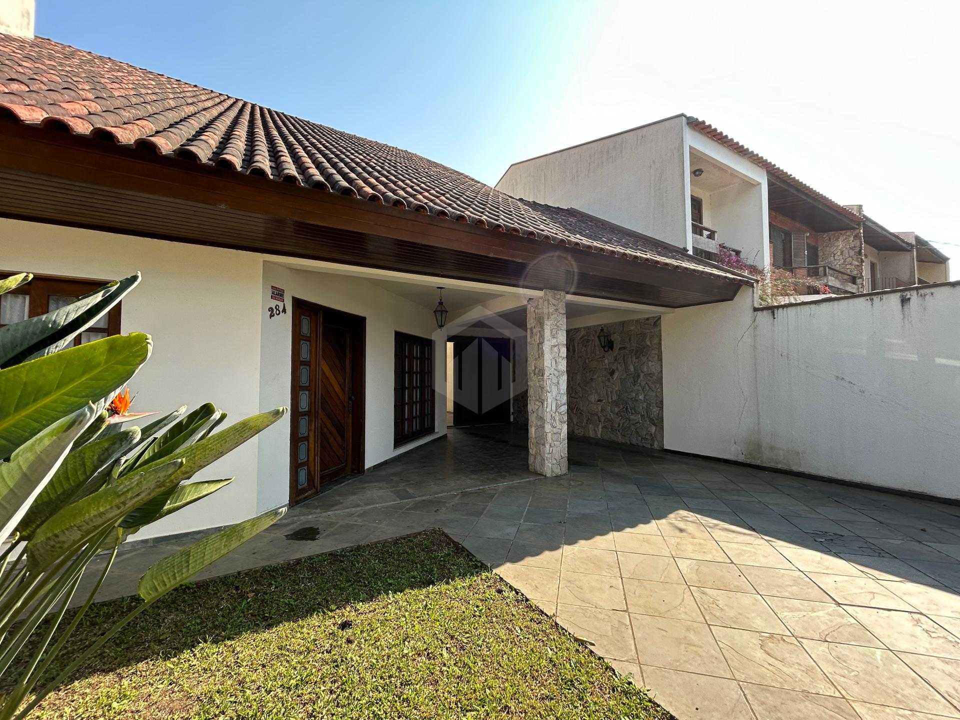 Casa com 4 dormitórios à venda - Santa Cândida, CURITIBA - PR