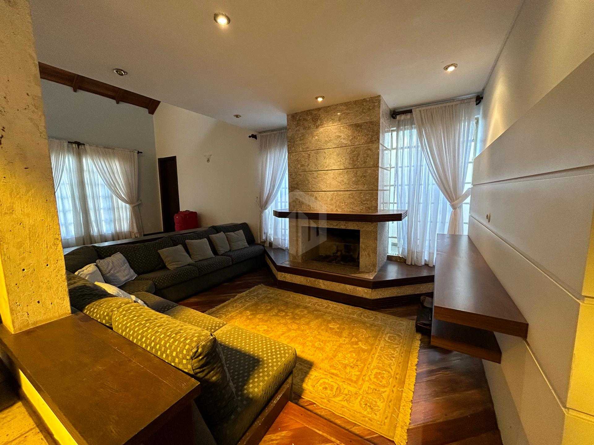 Casa com 4 dormitórios à venda - Santa Cândida, CURITIBA - PR