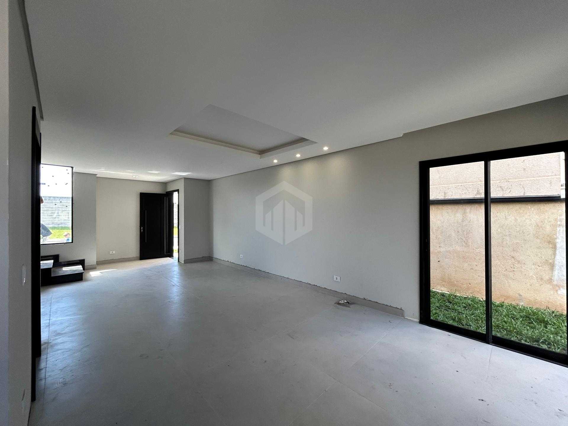 Sobrado com 3 dormitórios à venda - Triplex em condomínio - Um...