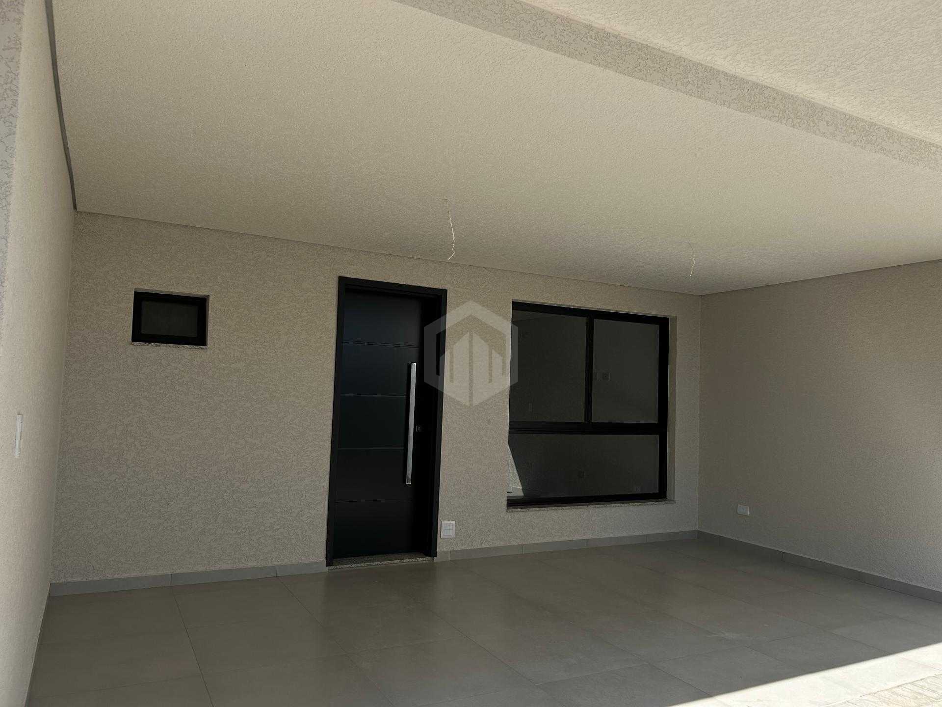 Sobrados à venda - Triplex, 3 quartos - Guabirotuba, CURITIBA ...