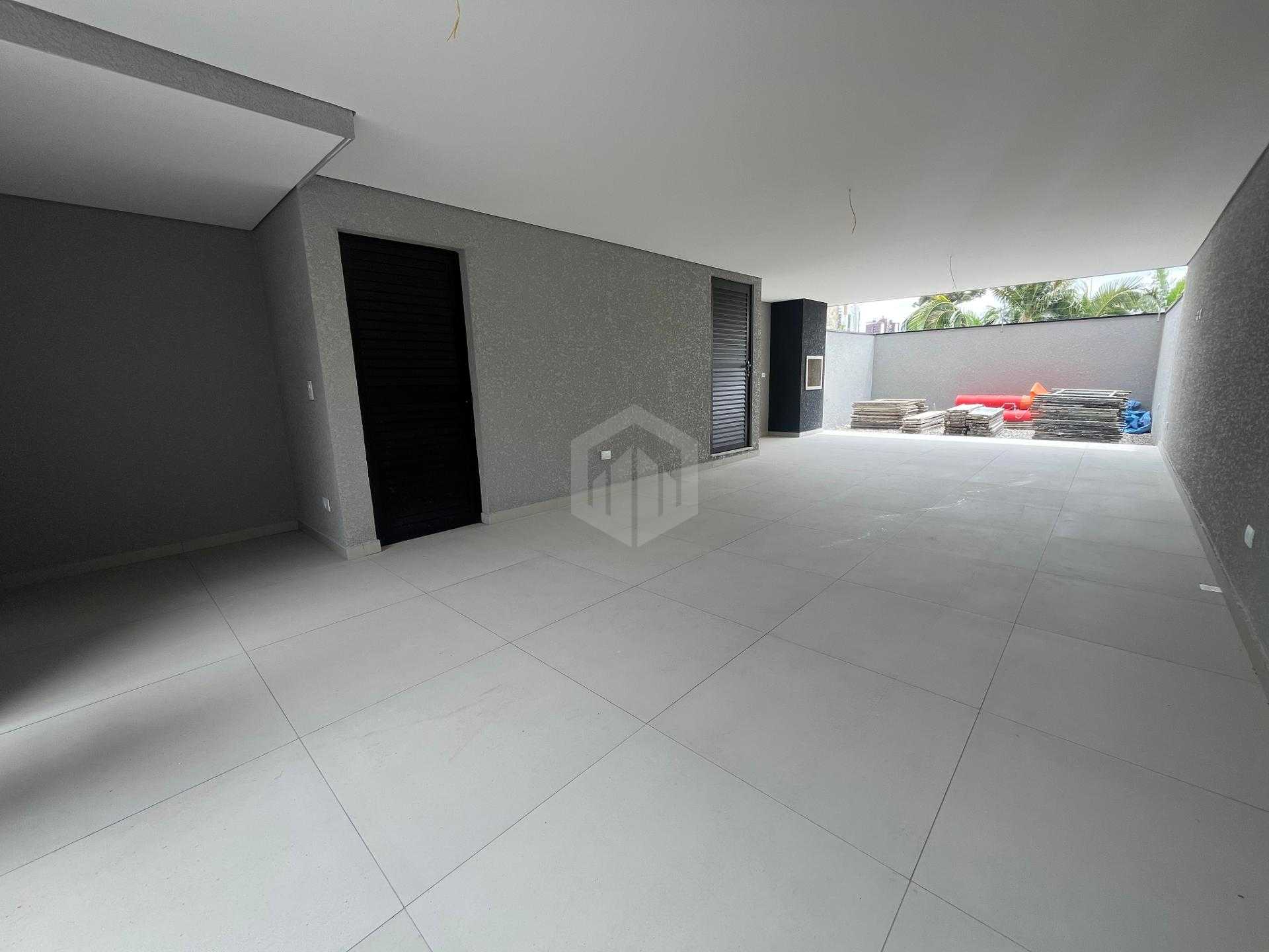 Sobrados à venda - Duplex com 3 suítes - Ecoville, CURITIBA - PR