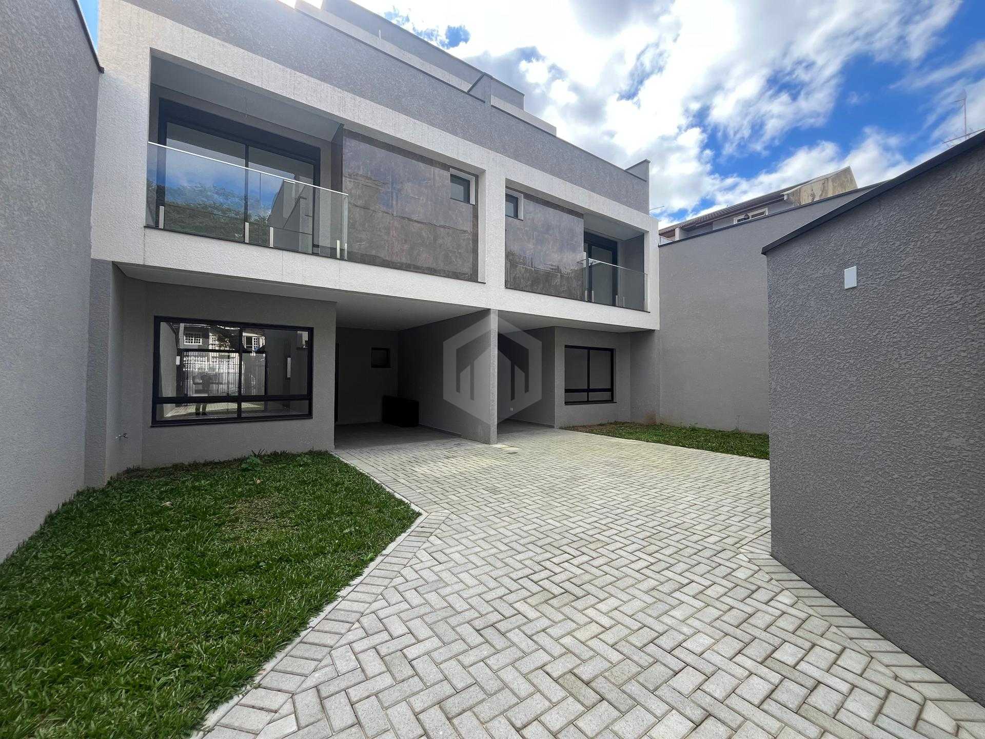 Sobrado em condomínio à venda, 142 m², 3 Quartos 1 suíte, Uber...