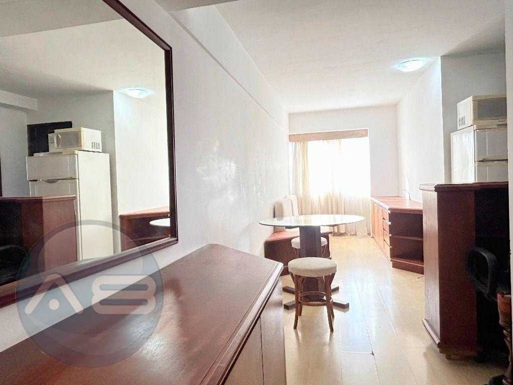 Apartamento com 1 dormitório para alugar, 38 m² - Centro - Cur...